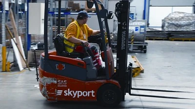 best brand of forklift to rent