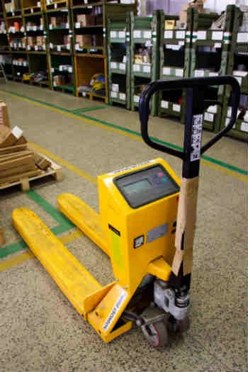 which model of pallet jack with scale is ideal